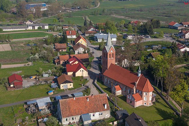 Kraszewo, panorama lotnicza wsi. EU, Pl, Warm-Maz. Lotnicze.